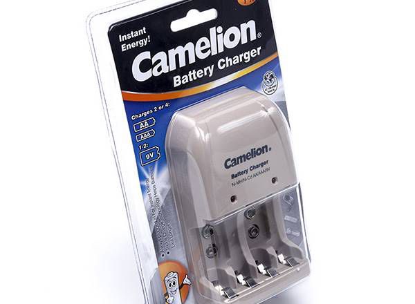 Sạc pin Camelion BC-0904S